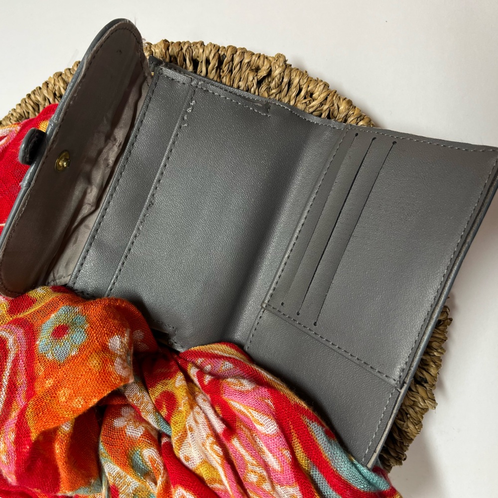 Leather Wallet - Picture 5 of 9